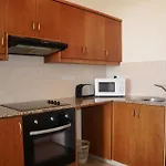 Floor 2 Bedroom E101, 3 Pools, Sea View, Free Wifi Peyia