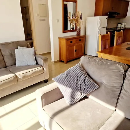 Floor 2 Bedroom E101, 3 Pools, Sea View, Free Wifi 아파트 *