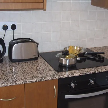 Floor 2 Bedroom E101, 3 Pools, Sea View, Free Wifi