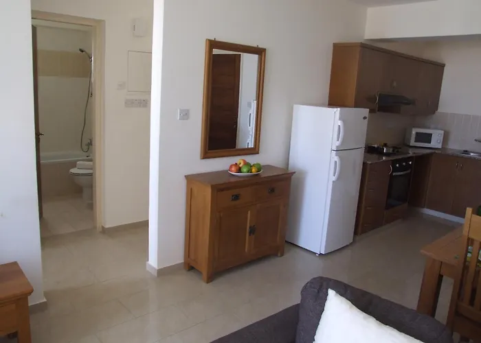 Floor 2 Bedroom E101, 3 Pools, Sea View, Free Wifi Lejlighed Pegeia