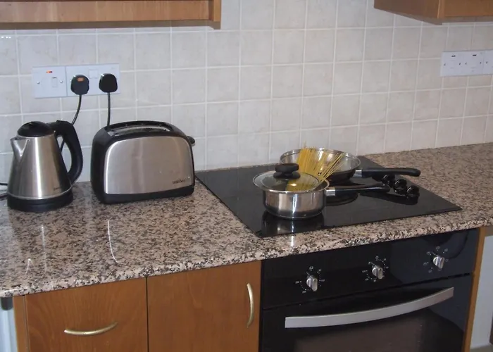 Floor 2 Bedroom E101, 3 Pools, Sea View, Free Wifi